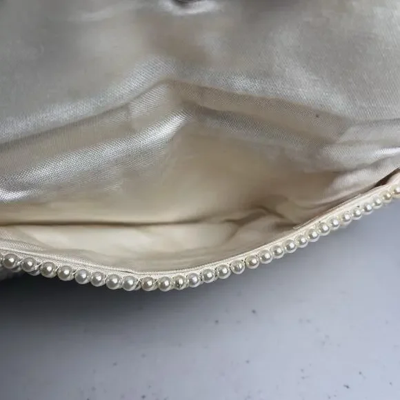 Vintage Pearl Beaded Clutch Handmade Japan Mid Century 8x4 Ivory Butterfly Snap - Picture 5 of 16